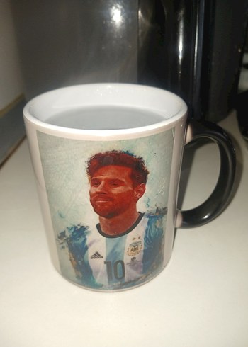  Beden Renk değiştiren Messi Baskılı sihirli Kupa