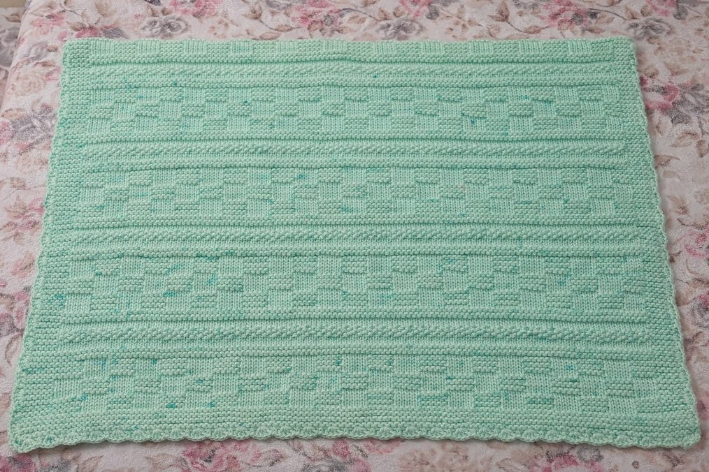 Yeşil Örgü Bebek Battaniyesi - Görsel 3