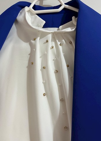 Düğmeli Mavi yelek ve gömlek - Görsel 4