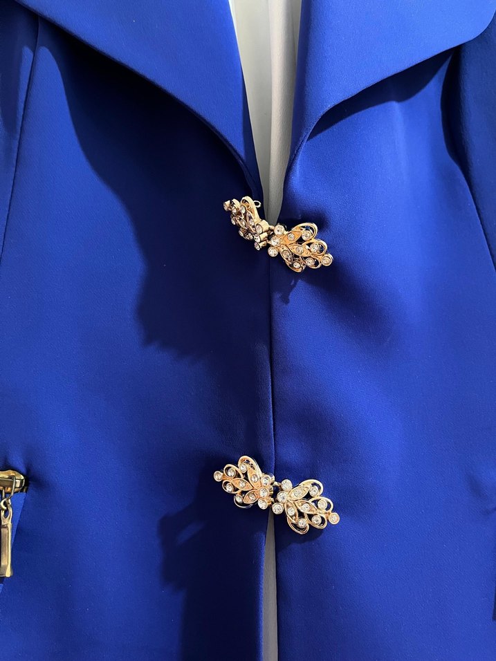 Düğmeli Mavi yelek ve gömlek - Görsel 2