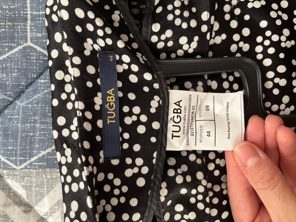 Kadın Siyah Midi Piliseli saten etek - Görsel 3