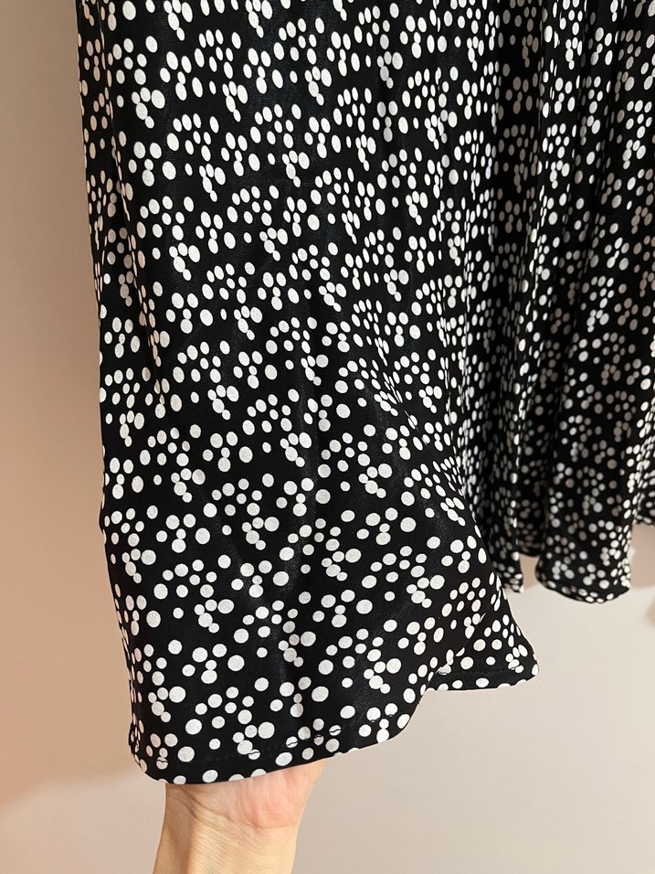 Kadın Siyah Midi Piliseli saten etek - Görsel 2