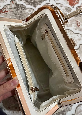 Beyaz Deri Kadın Çanta Tokalı Modern Klasik - Görsel 6