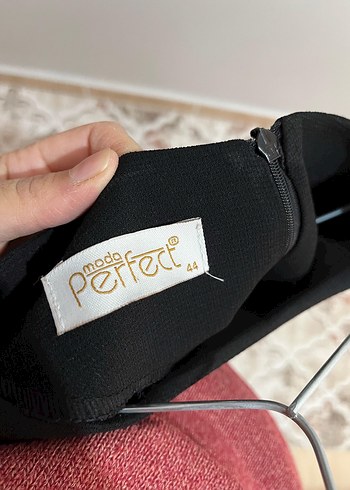 Uzun Siyah Gotik Nakışlı Kadın tunik - Görsel 4