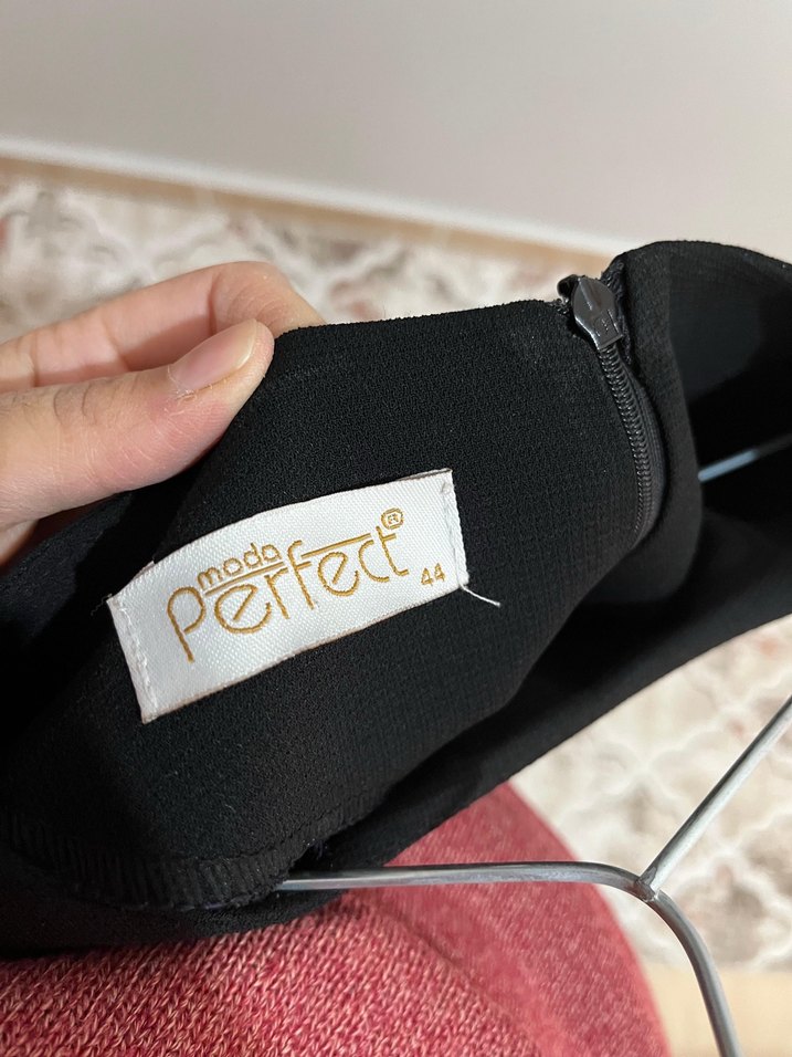 Uzun Siyah Gotik Nakışlı Kadın tunik - Görsel 4