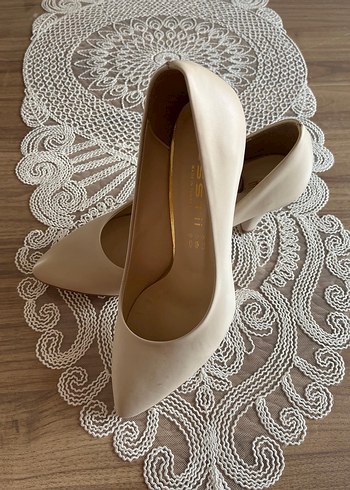 Bej İnce Topuklu Dantel Detaylı Stiletto - Görsel 2