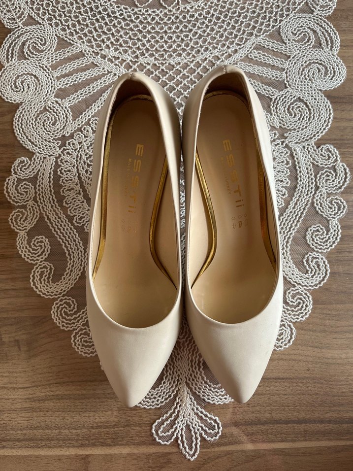 Bej İnce Topuklu Dantel Detaylı Stiletto - Görsel 3