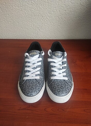 ORJİNAL GUESS KADIN AYAKKABI 