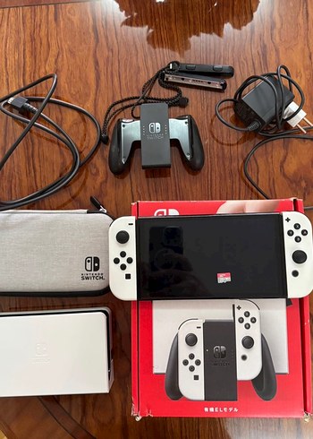 Beyaz Nintendo Switch Konsol Seti