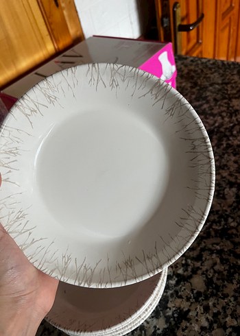  Beden Beyaz ve Gri Desenli Yemek Kabı Seti