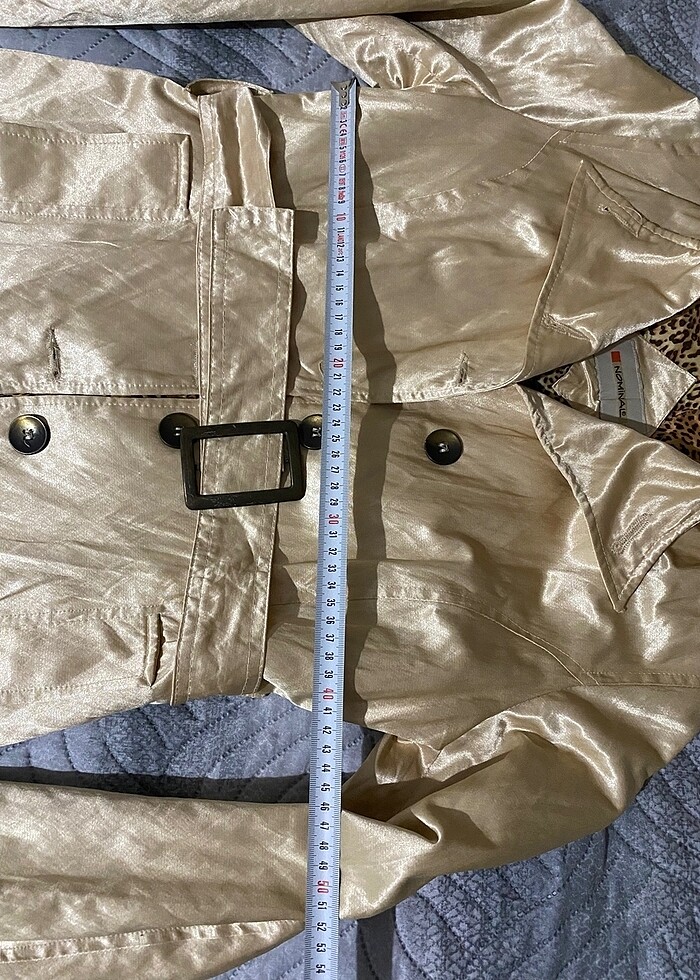 Altın sarısı trenchcoat - Görsel 5