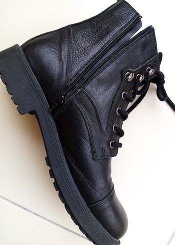Siyah Deri Tokalı Erkek Bot - Görsel 3