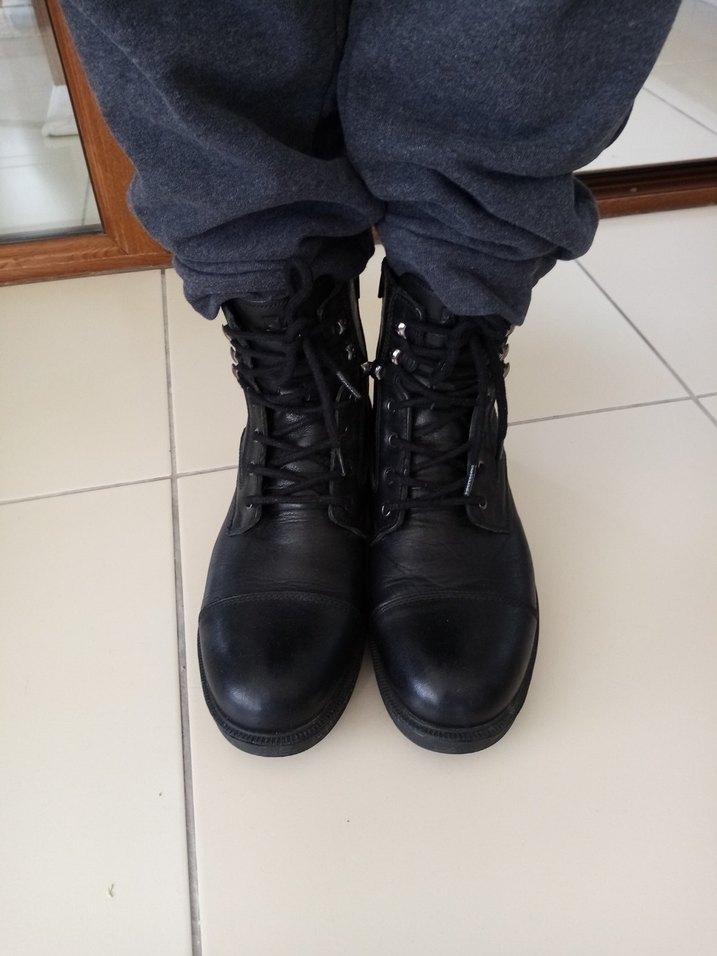 Siyah Deri Tokalı Erkek Bot - Görsel 2