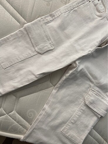 34 Beden BERSHKA KARGO PANTOLON