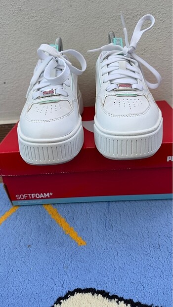 37 Beden beyaz Renk Puma Karmen Rebelle Charms