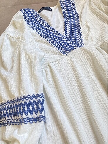 Nakış işlemeli bluz - Görsel 6