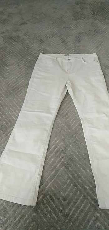 LCW Waikiki İspanyol paça beyaz pantolon 
