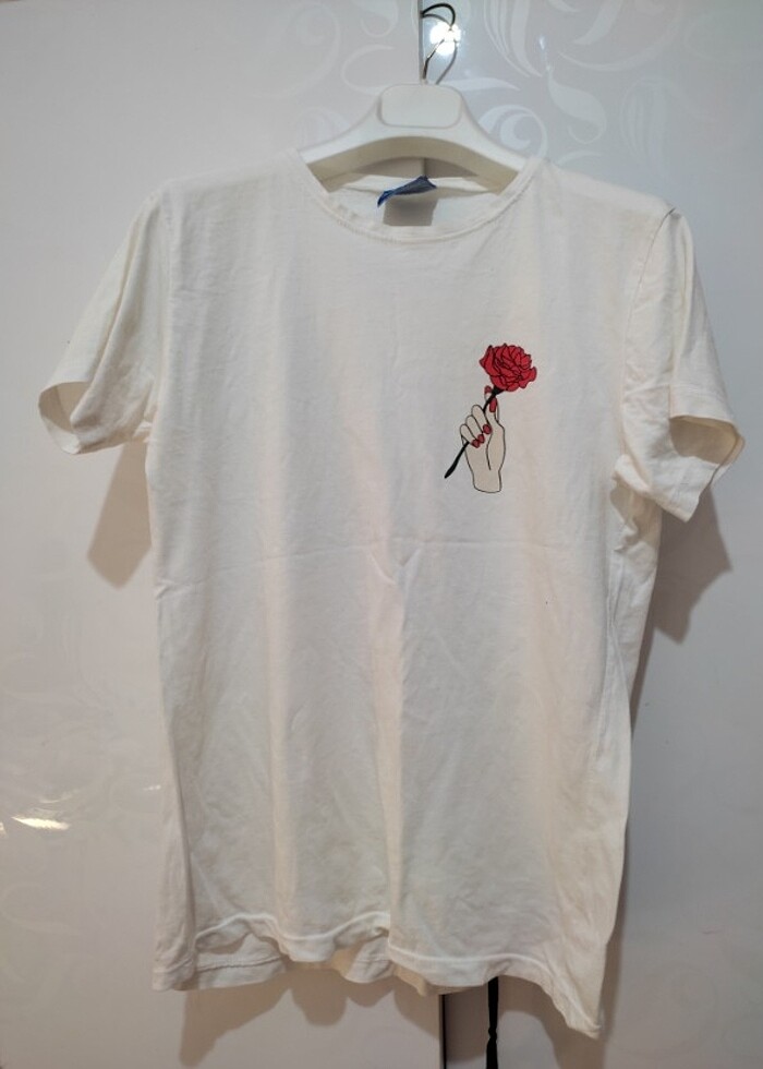 Beyaz tişört  - Görsel 3