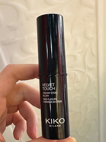 Kiko velvet touch 02 stick allık
