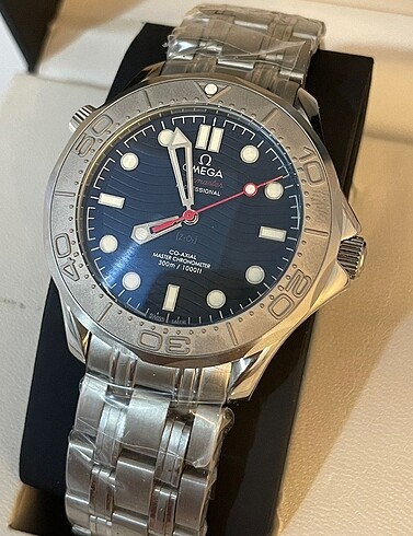 Omega saat
