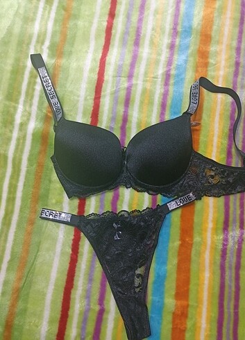 xl Beden 90 B Taşlı Sütyen takımı