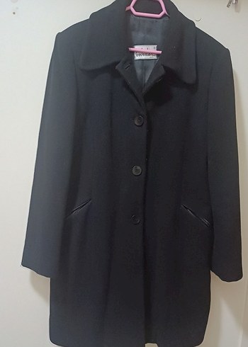 Siyah Düğmeli Midi Kadın Kaban - Görsel 2