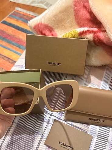 Beden BURBERRY GÖZLÜK