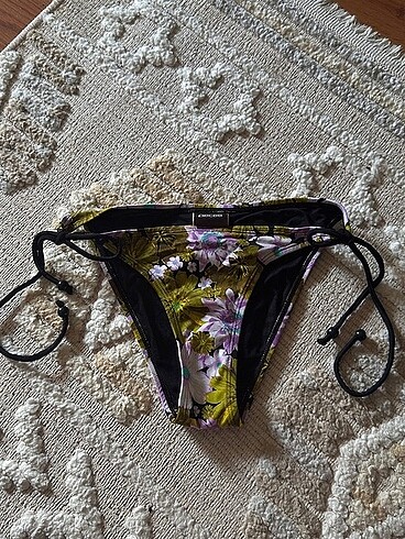 s Beden Pieces bikini altı