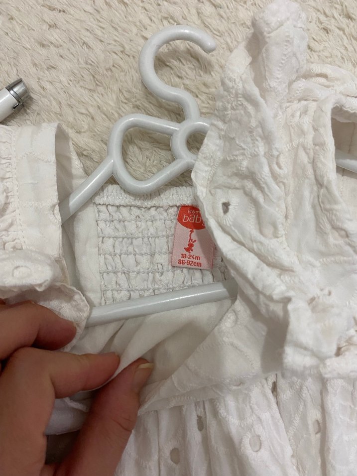 Kız Çocuk Beyaz Nakışlı Fırfırlı Elbise - Görsel 3