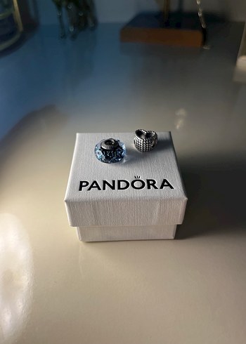 Orijinal Pandora Mavi Boncuklu ve Kalp Charm - Görsel 2
