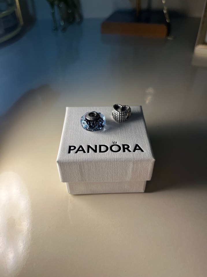 Orijinal Pandora Mavi Boncuklu ve Kalp Charm - Görsel 2