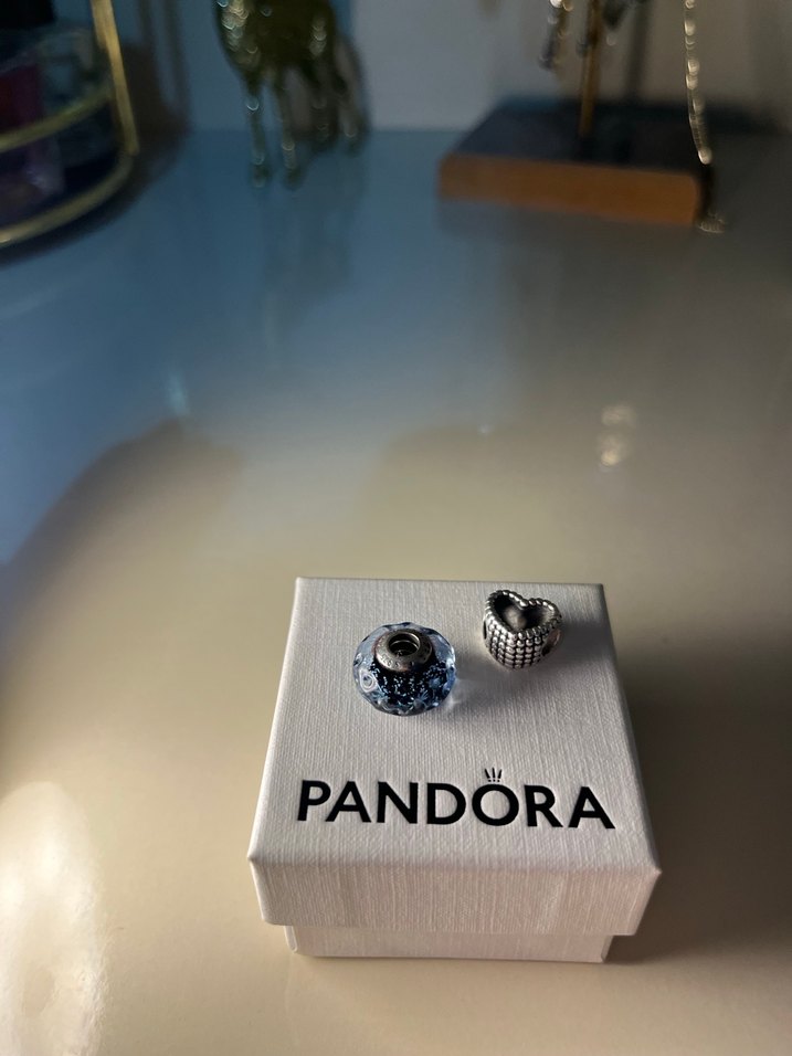 Orijinal Pandora Mavi Boncuklu ve Kalp Charm - Görsel 3