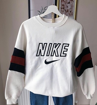 NIKE SWEAT