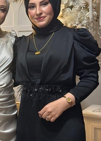 Siyah abiye kiralanır 300 TL