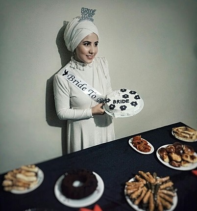 Kuşak Bride tobe