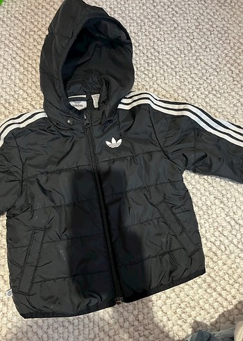 Adidas Kapüşonlu Siyah Erkek Mont