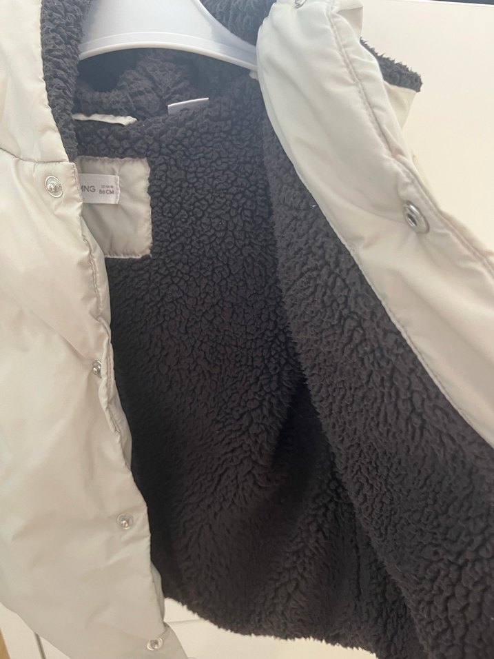 Düğmeli Bej Midi bebek mont - Görsel 2