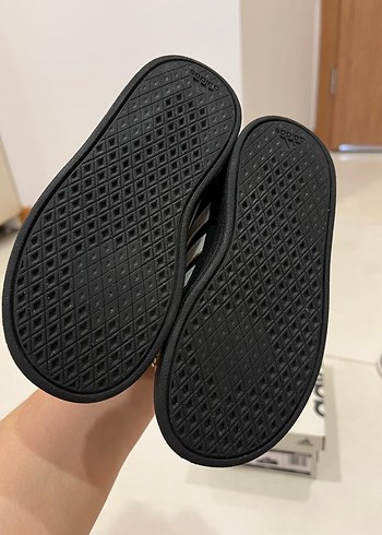 Adidas spor ayakkabı - Görsel 4