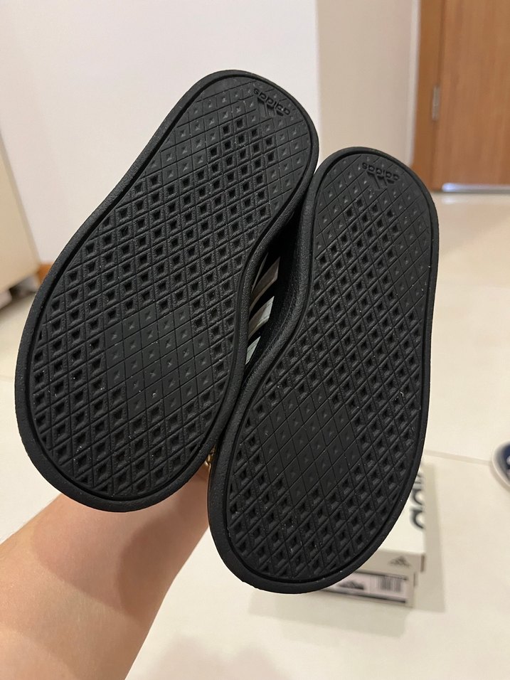 Adidas spor ayakkabı - Görsel 4