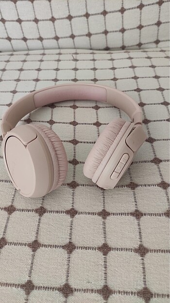 Jbl 560t