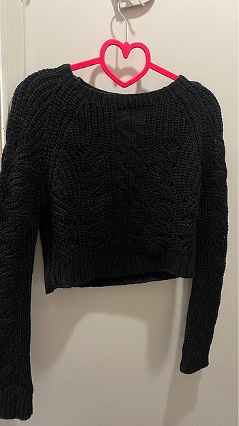 Siyah crop kazak