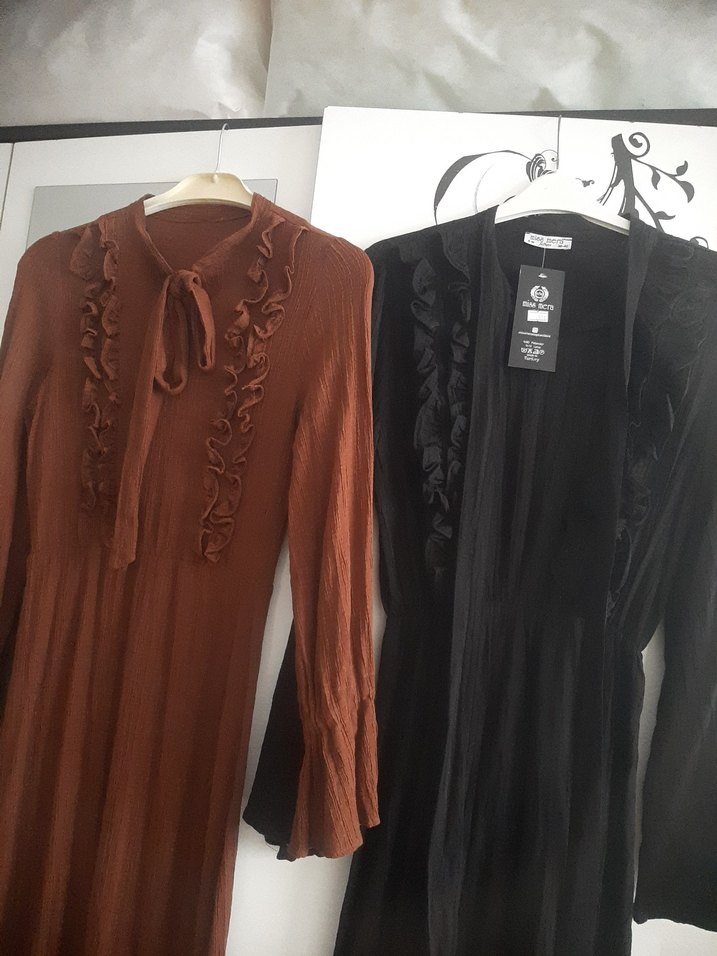 Uzun Kollu Kahverengi Nakışlı Uzun Elbise - Görsel 2