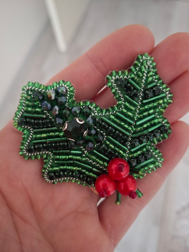 Boncuk İşlemeli Yeşil kokina broş - Görsel 2