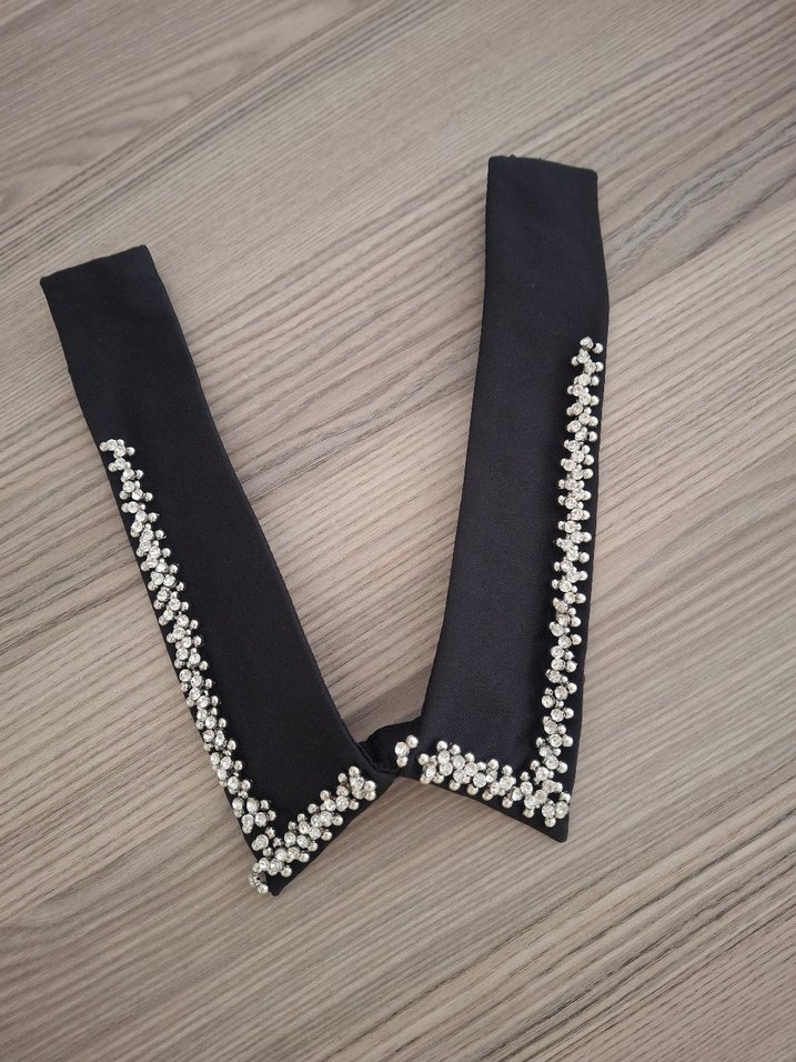 Boncuk İşlemeli Uzun Siyah Gotik Kadın yaka - Görsel 3