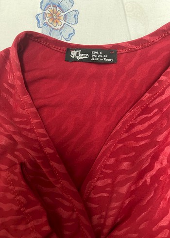 Kırmızı bluz - Görsel 3