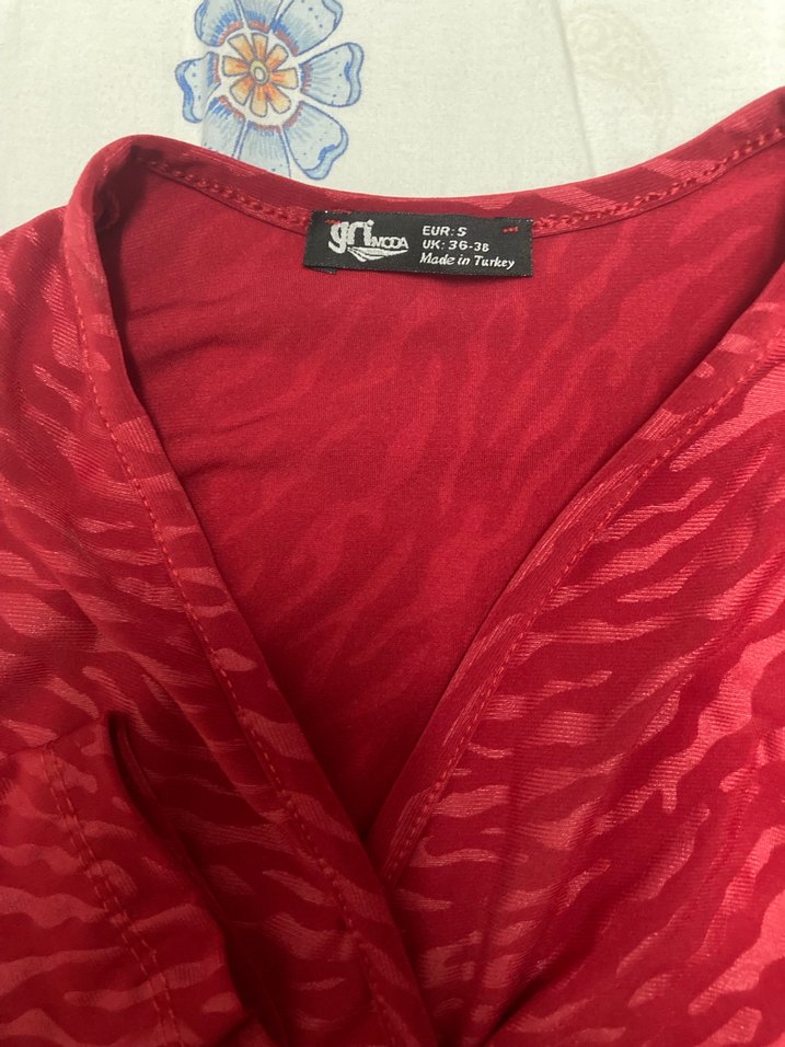 Kırmızı bluz - Görsel 3