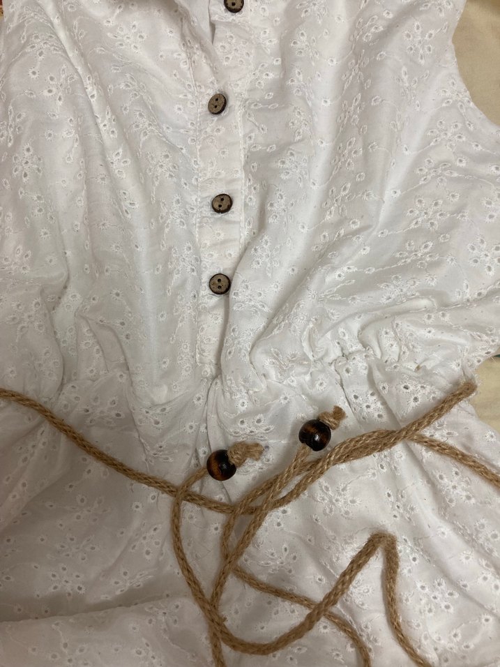 Düğmeli Beyaz İşlemeli Keten elbise - Görsel 2