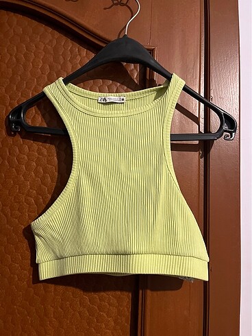 Zara crop