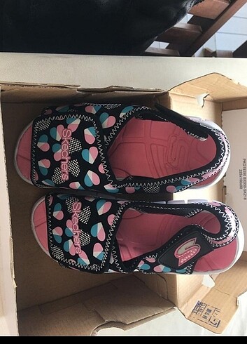 Skechers çocuk sandalet 