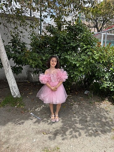 Pembe kabarık abiye